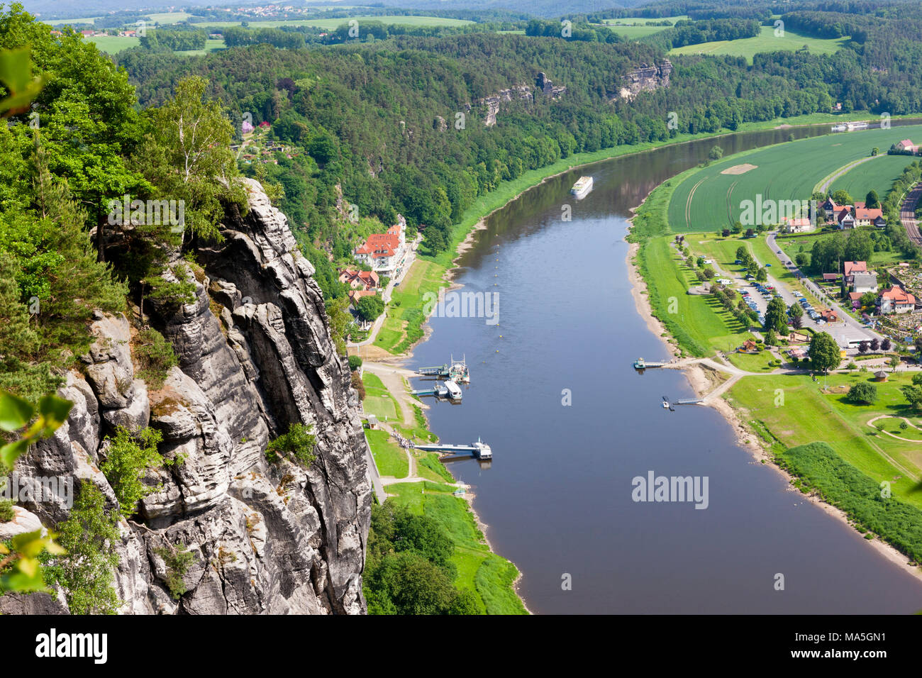 Blick über die Sächsische Schweiz und der Elbe, Sachsen, Deutschland Stockfoto
