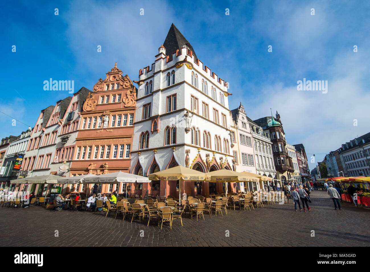 Hauptmarkt im Zentrum der mittelalterlichen Unesco Welterbe Blick, Trier, Mosel, Rheinland-Pfalz, Deutschland Stockfoto