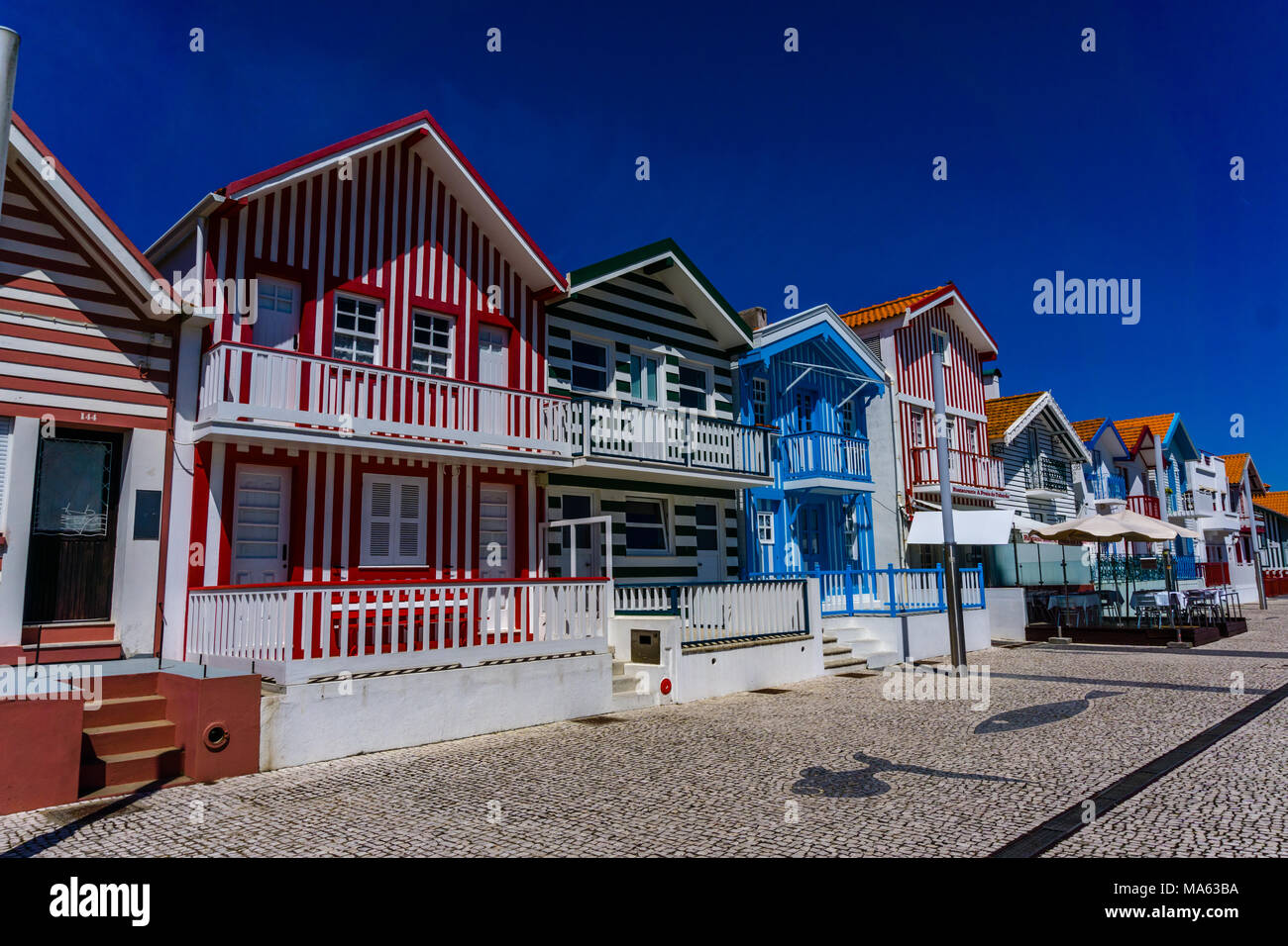 Bunte Häuser in Costa Nova, Aveiro, Portugal Stockfoto