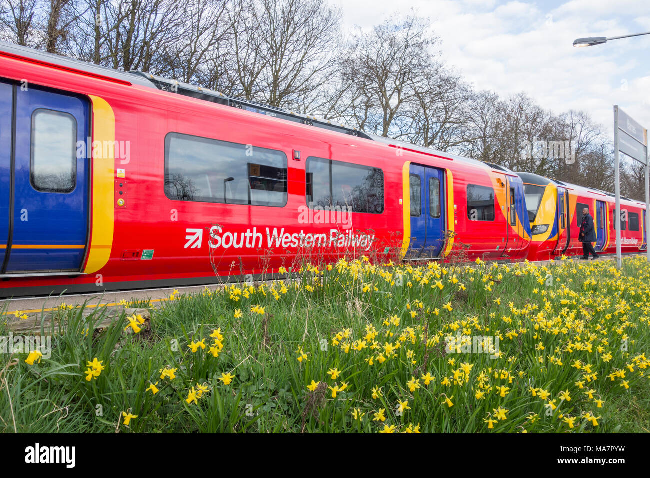 South Western Railway carriage bei Barnes Station, London, UK Stockfoto