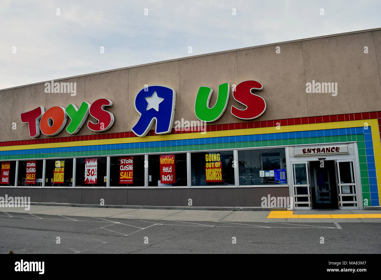 Toys R Us Store schließen Verkauf in Hayward, Kalifornien, USA Stockfoto