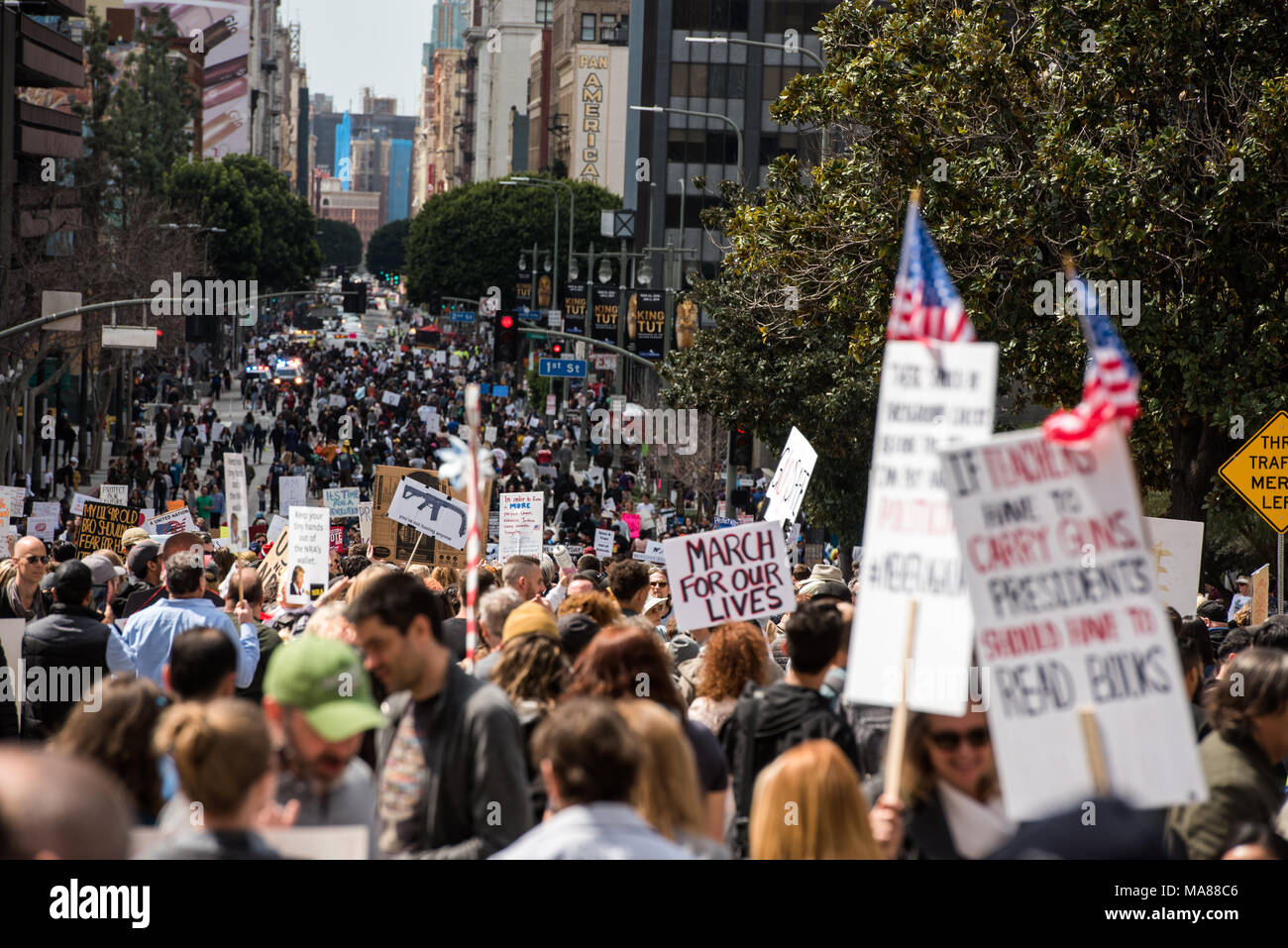 LOS ANGELES - MÄRZ 24, 2018: März für unser Leben ist eine Bewegung von Studierenden gewidmet - LED-Aktivismus um Beendigung von Waffengewalt und die Epidemie der Masse Stockfoto