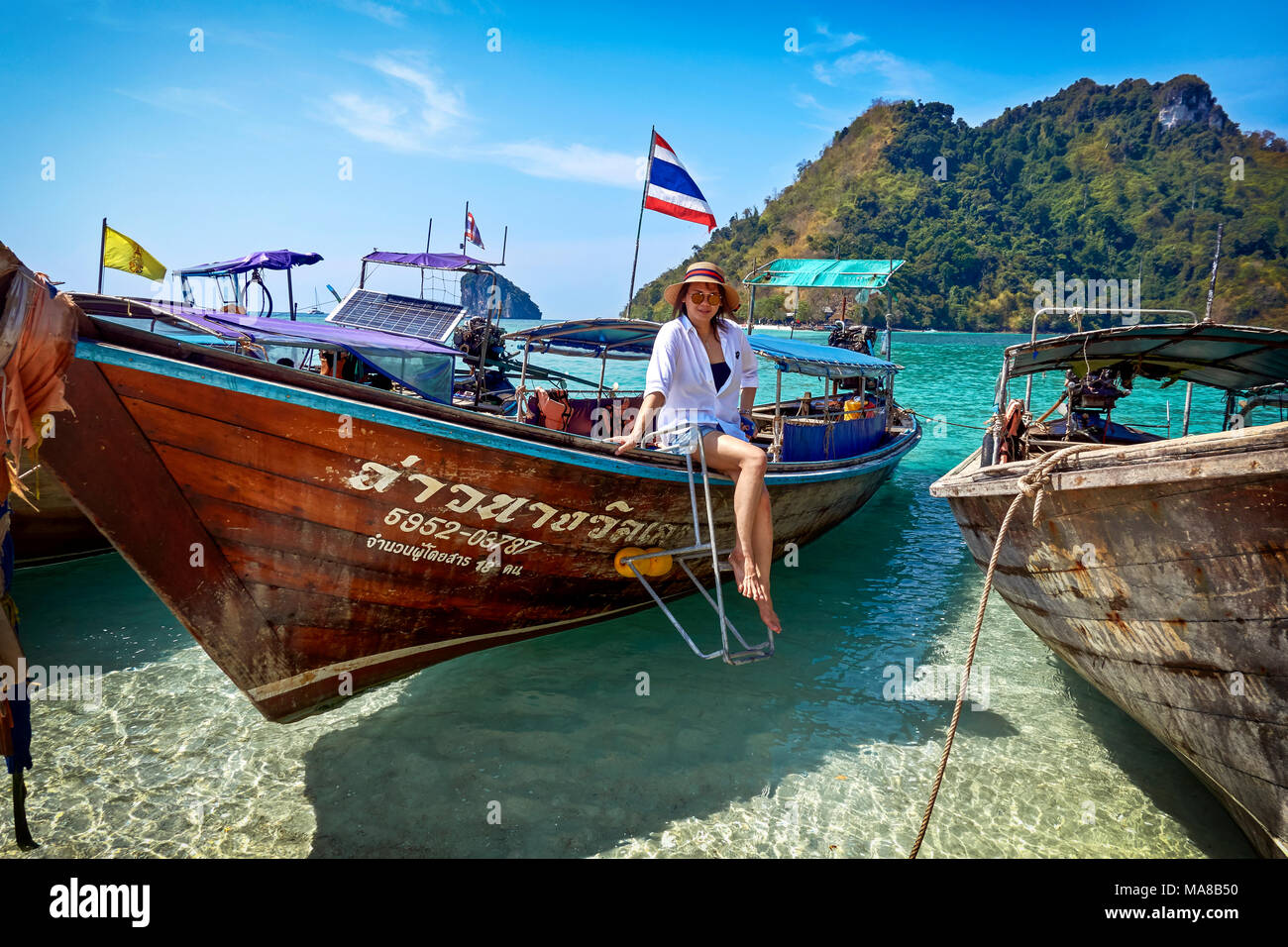 Krabi Beach, Thailand Tourismus, Thai Longtail Boot Stockfoto