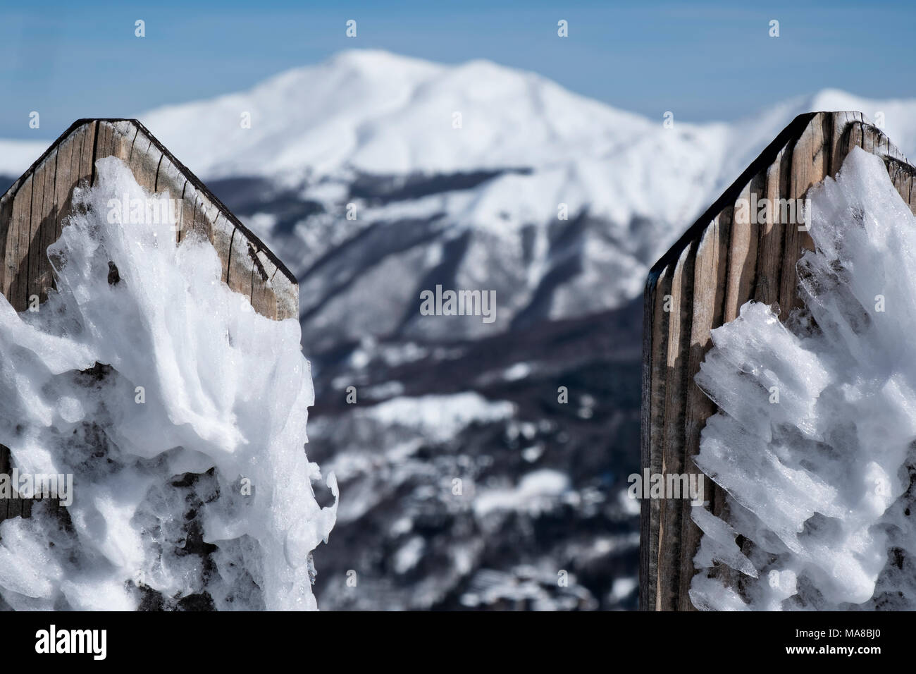 Abetone Italien - iced Zaun und Snow Mountain Stockfoto