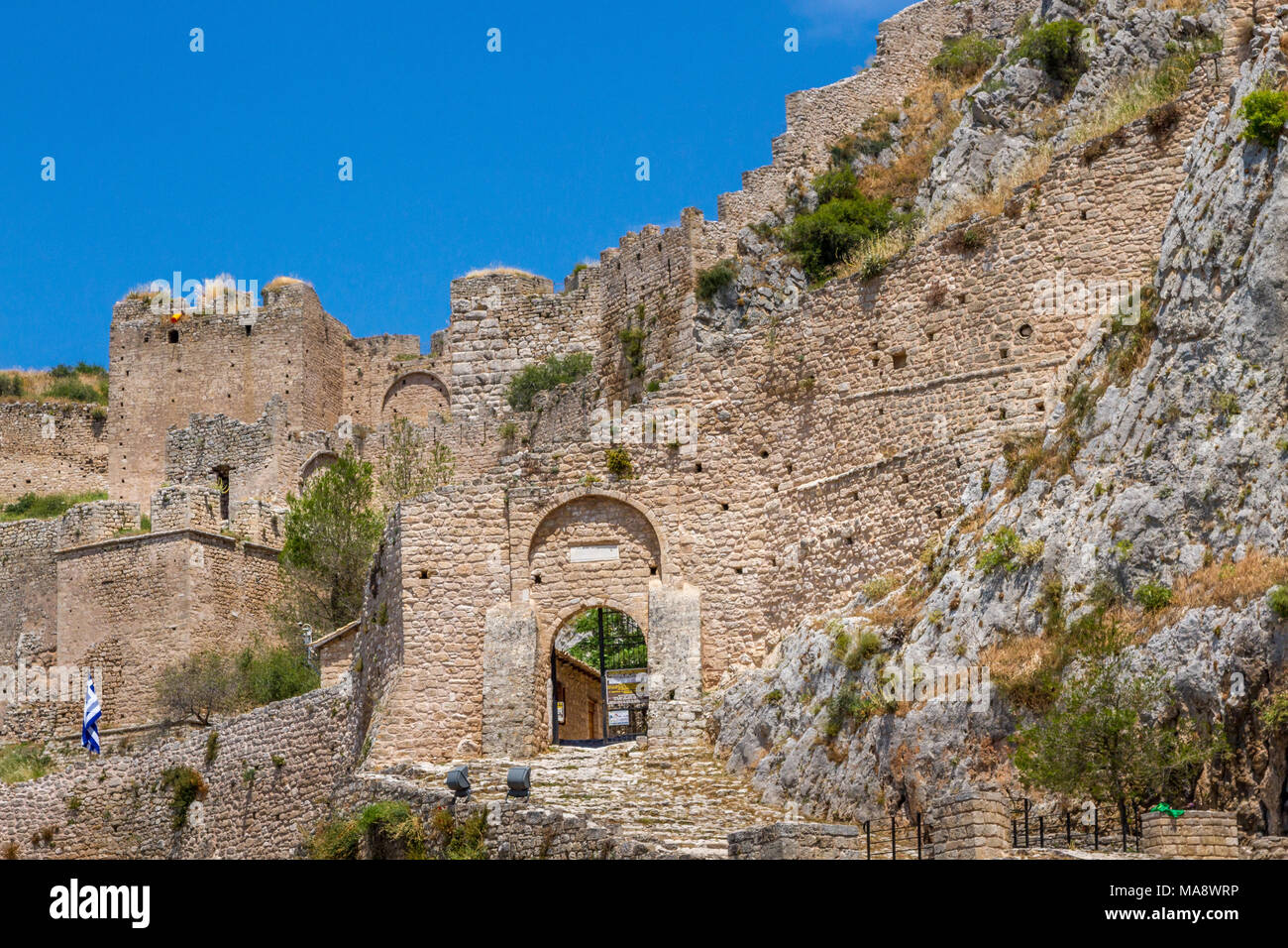 Acrocorinthos Schloss in Korinth, Peloponnes, Griechenland. Stockfoto