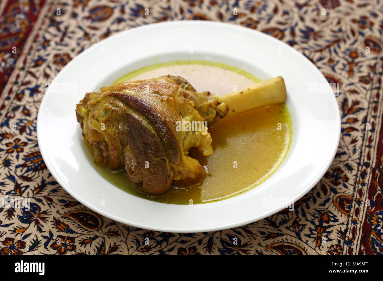 Geschmorte Lammkeule, iranische Küche Stockfoto