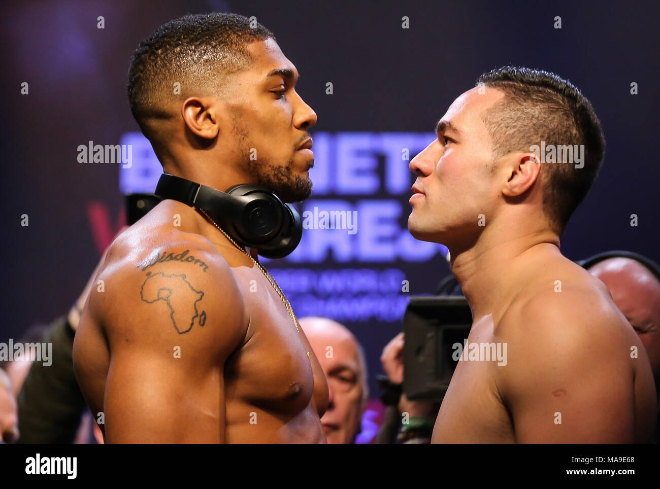 Cardiff, Großbritannien. 30. März, 2018. 03-30-2018, Motorpoint Arena Cardiff, Cardiff. Anthony Josua V Joseph Parker, Unified Welt Titel kämpfen Gesicht weg Anthony Josua V Joseph Parker Credit: Huw Fairclough/Alamy leben Nachrichten Stockfoto