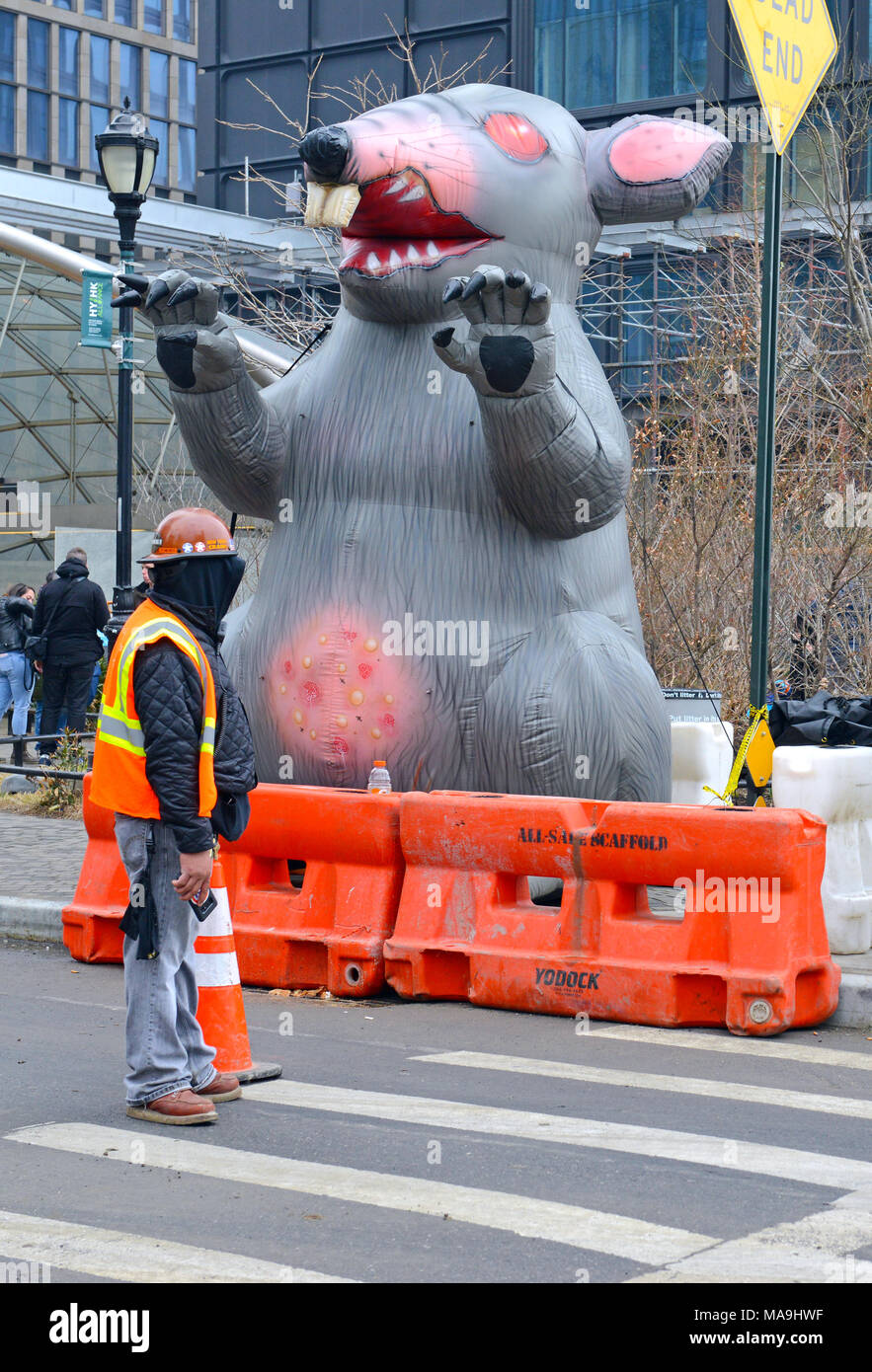 New York Ca Marz 2018 Aufblasbare Ratte Die Ratte Als Raudiger Bekannt Die Gewerkschaft Der Arbeitnehmer