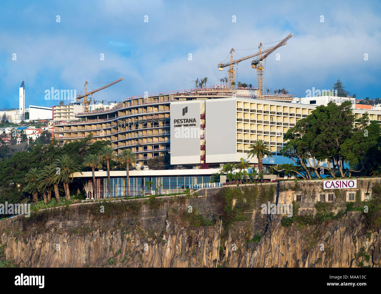 Pestana Hotel und Casino im Bau in Funchal. Stockfoto