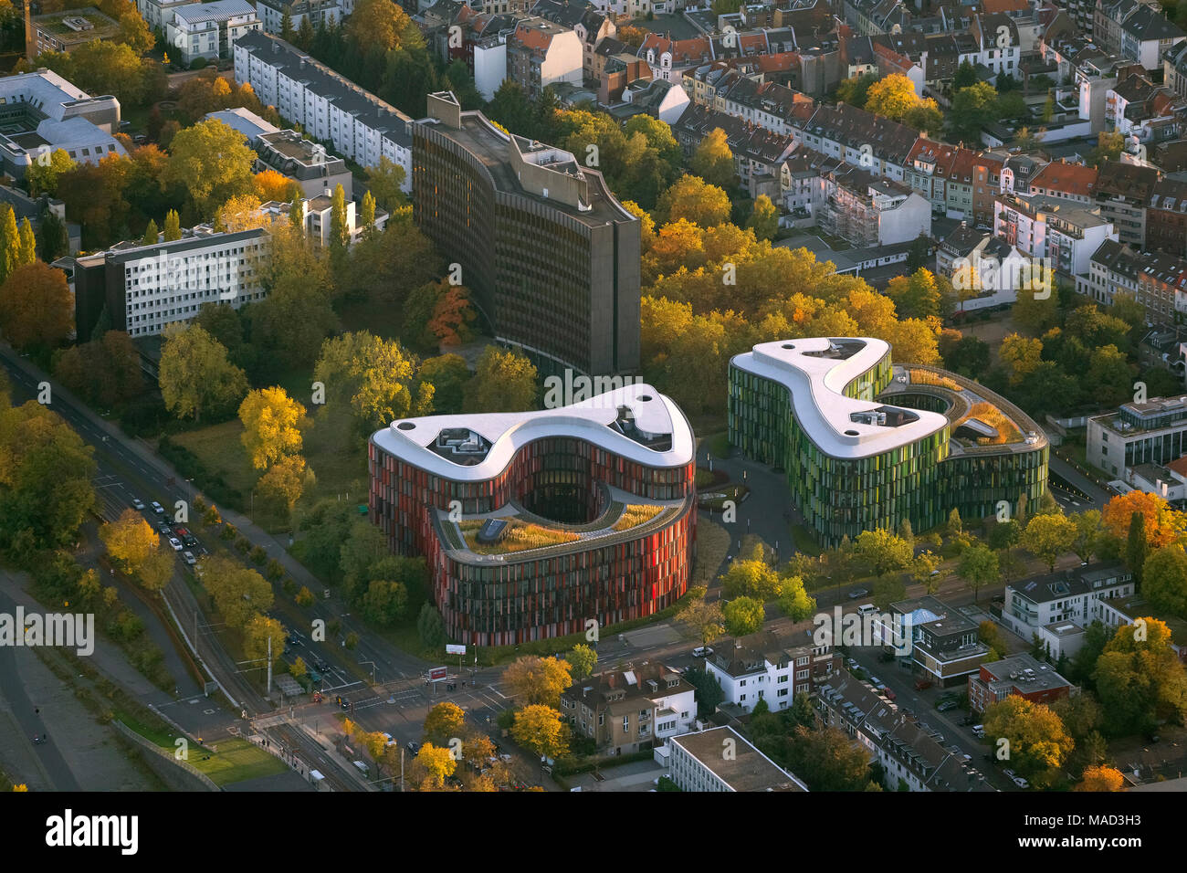 Luftaufnahme, Cologne Oval Offices, moderne Architektur, Gustav-Heinemann-Ufer, Köln, Rheinland, Kölner Bucht, Nordrhein-Westfalen, Deutschland, Europ. Stockfoto