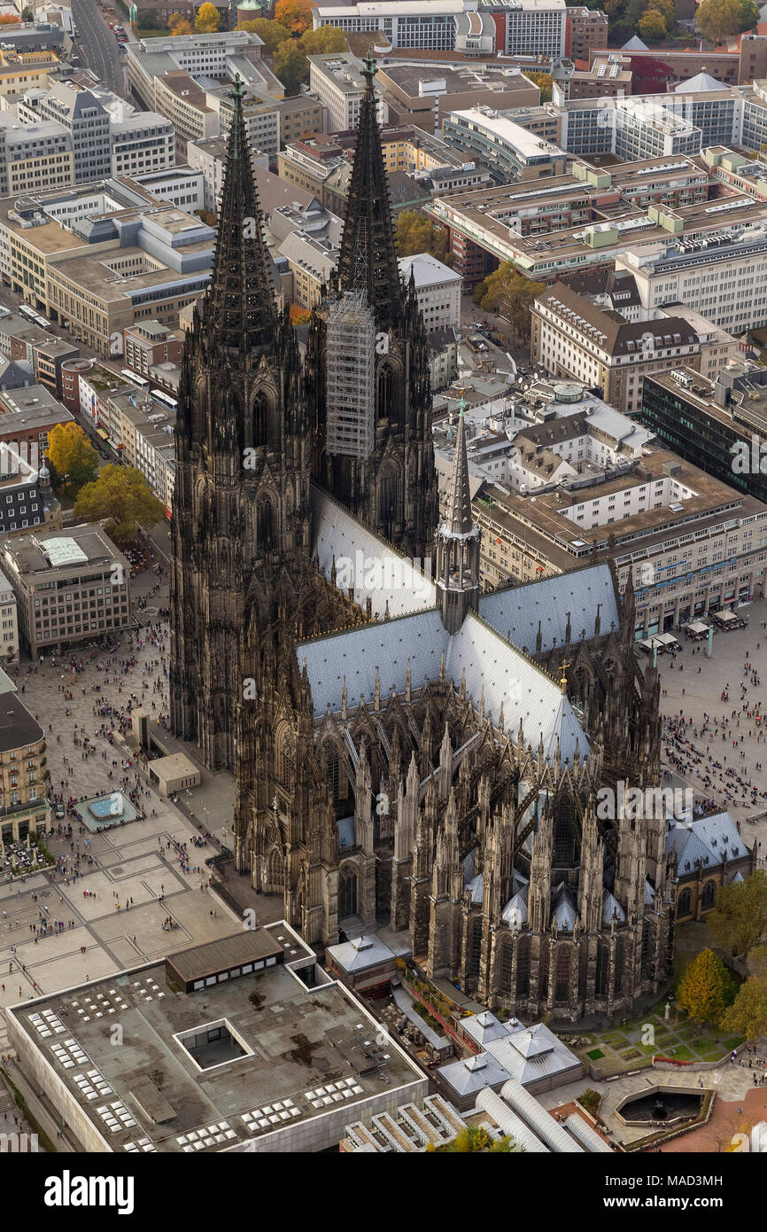 Luftaufnahme, der Kölner Dom, Dom St. Peter, Weltkulturerbe der UNESCO, die Kathedrale des Erzbistums Köln, Dome, Gothic, Neo-Go Stockfoto