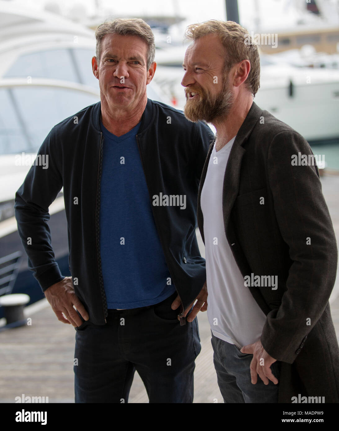 Dennis Quaid und Richard Dormer nehmen an der Stärke 2 photocall während der MIPCOM 2016 im Palais de Festivals © ifnm Stockfoto