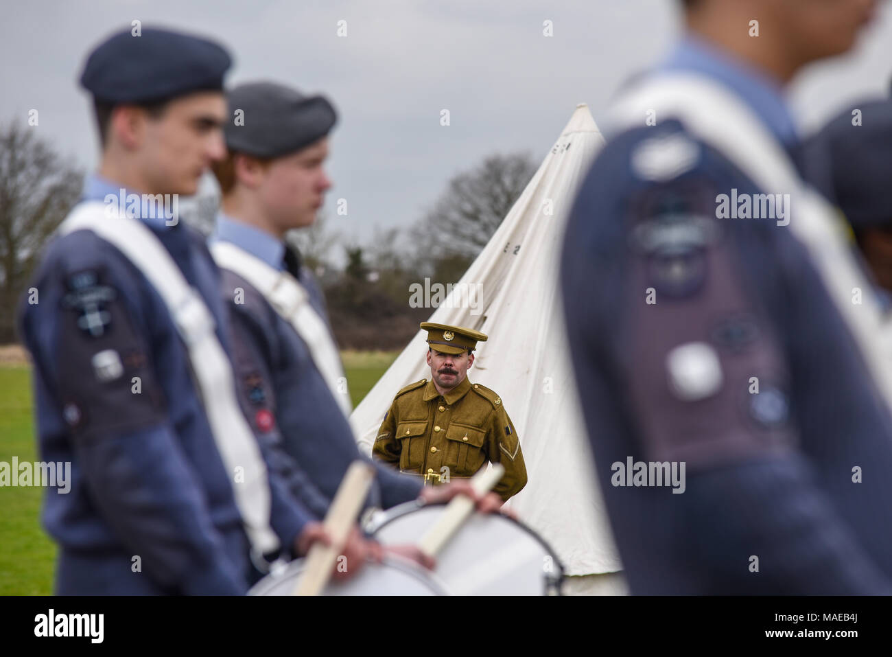 Die Royal Air Force wurde während des Ersten Weltkriegs am 1. April 1918 von seiner Vorfahren der Royal Flying Corps und der Royal Naval Air Service gebildet. Zum 100-jährigen Jubiläum eine Festveranstaltung auf die einzigartige Welt Krieg Flugplatz zu verstauen Maries gehalten wurde Mark Stockfoto