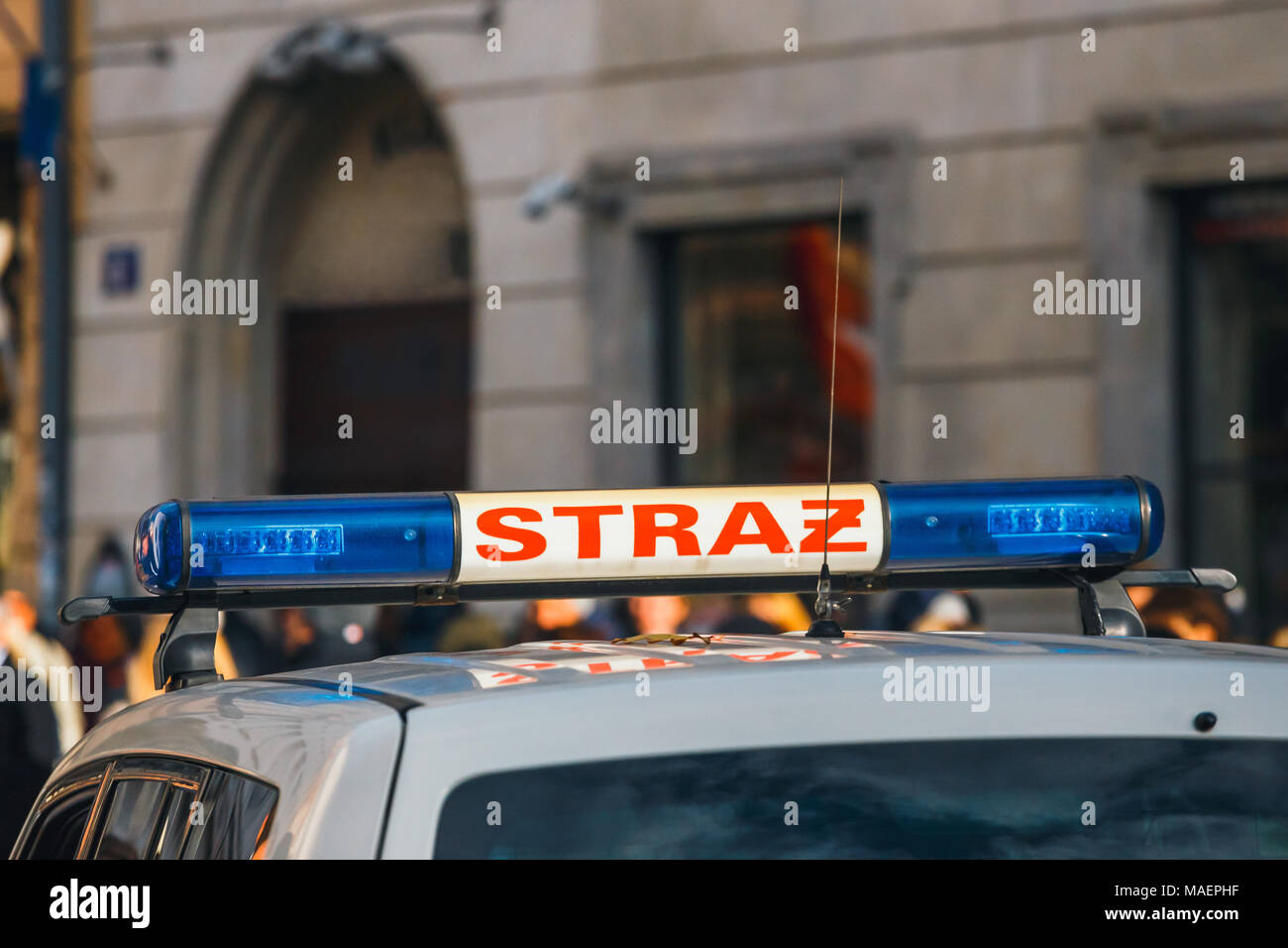 Anmelden Polnische Feuerwehrleute, die im Fahrzeug, in der Nähe Stockfoto