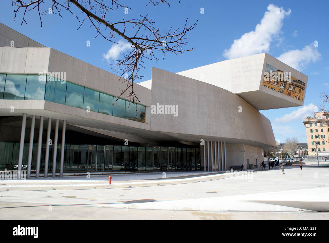Maxxi Rom Das Äußere des MAXXI, das Nationale Museum der Kunst des 21 ...