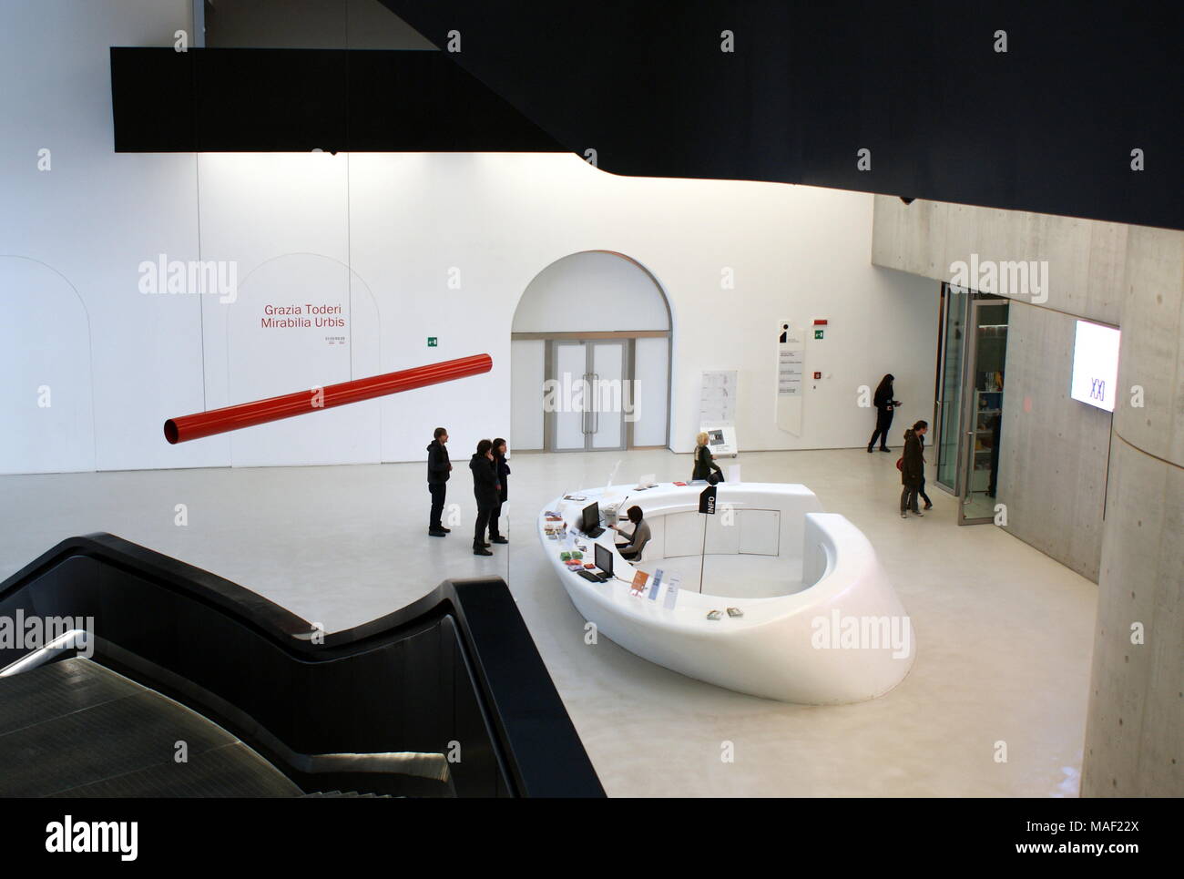 Maxxi Rom Das Innere von MAXXI, das Nationale Museum der Kunst des 21 ...