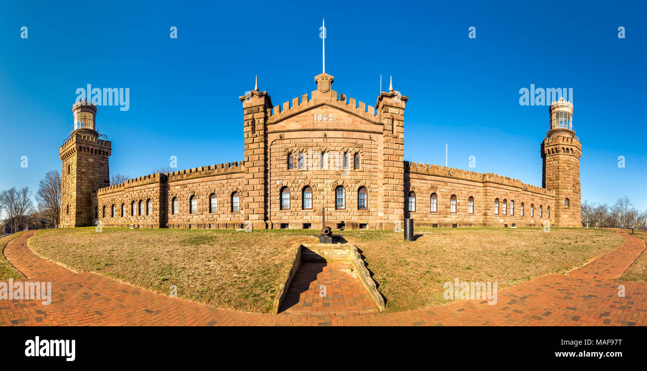 Navesink/Lichter. Die navesink Twin Lights ist ein Nicht-operative Leuchtturm und Museum in den Hochländern, Monmouth County NJ entfernt Stockfoto