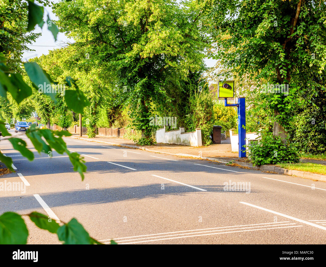 Tagesansicht UK statische Geschwindigkeit oder Sicherheit Kamera auf der Straße. Stockfoto