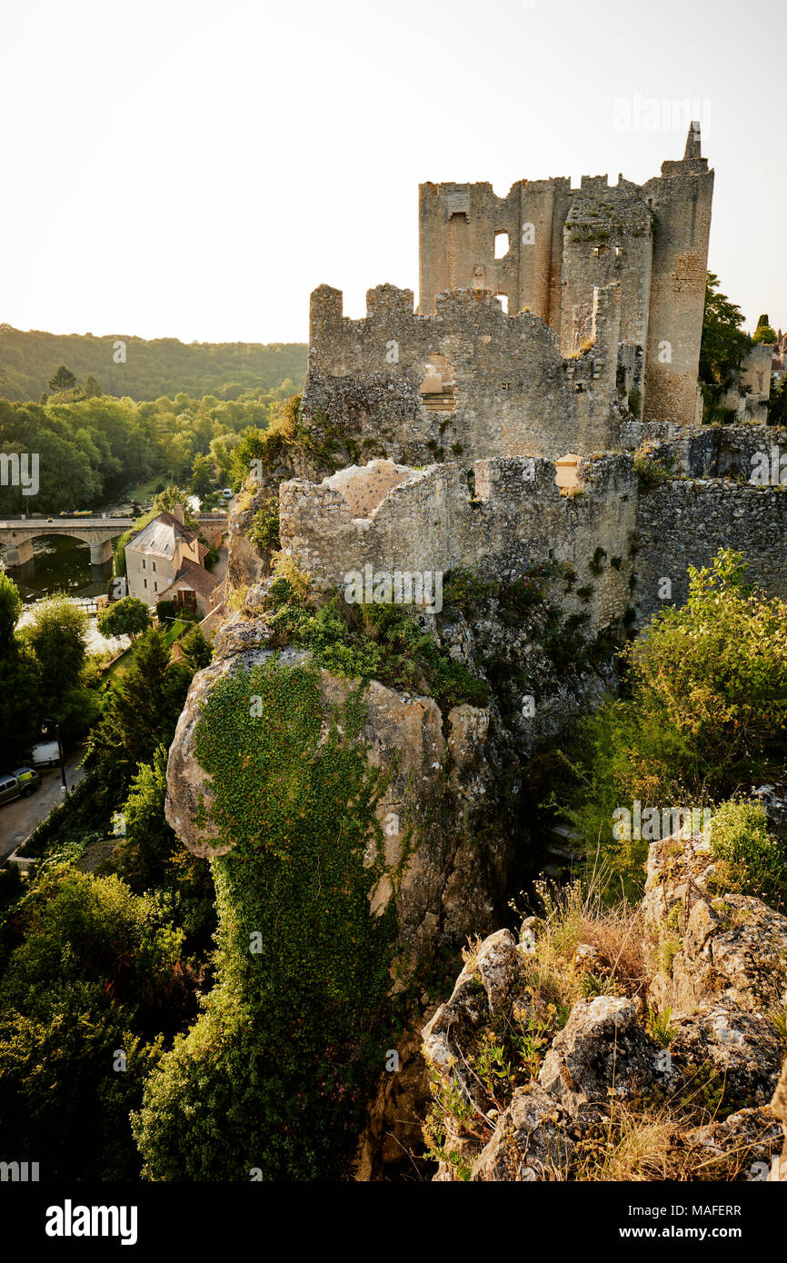 Angles-sur-l'Anglin ist eine französische Gemeinde im Département Vienne in der Nouvelle-Aquitaine Region im Westen Frankreichs. Stockfoto