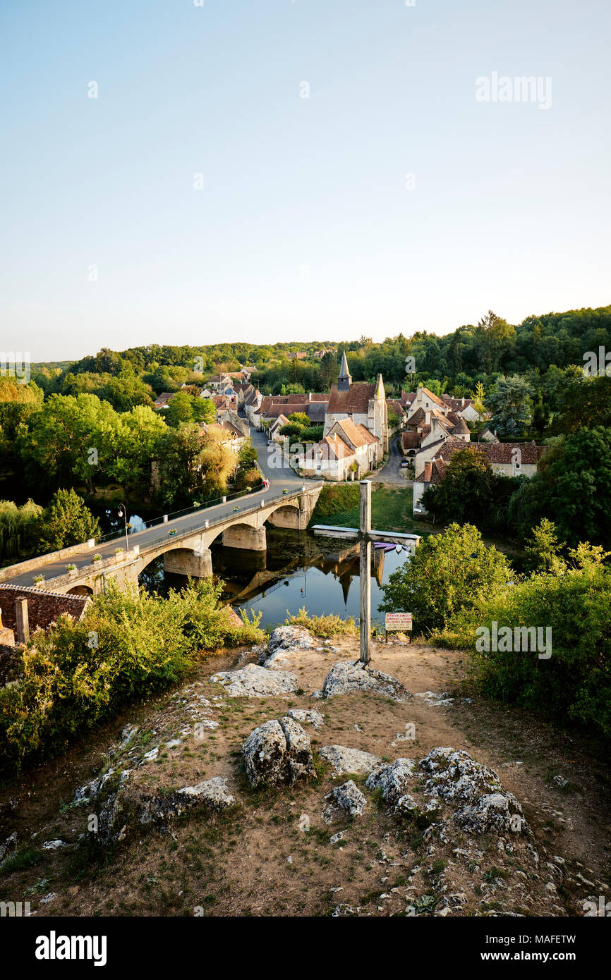 Angles-sur-l'Anglin ist eine französische Gemeinde im Département Vienne in der Nouvelle-Aquitaine Region im Westen Frankreichs. Stockfoto