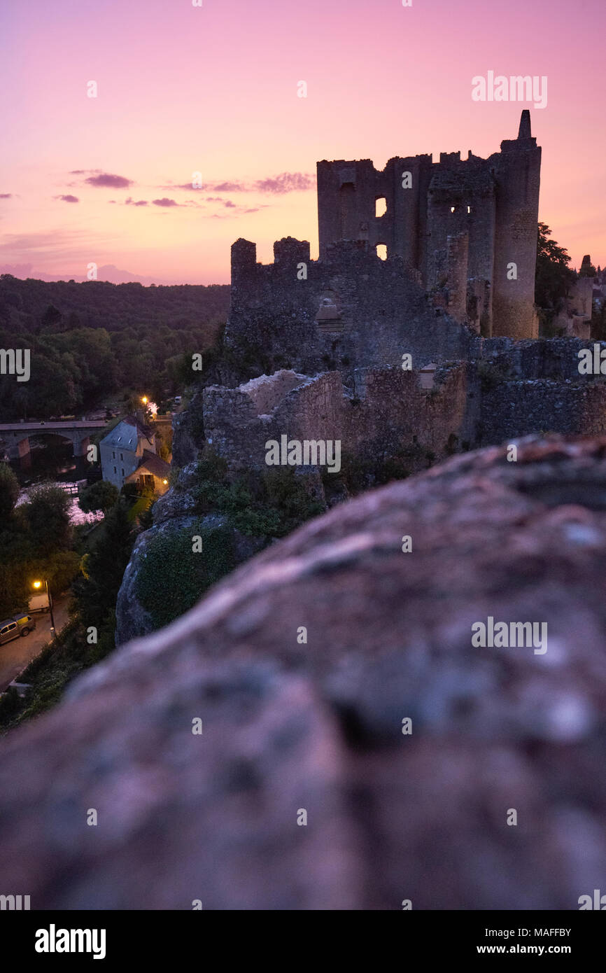 Angles-sur-l'Anglin ist eine französische Gemeinde im Département Vienne in der Nouvelle-Aquitaine Region im Westen Frankreichs. Stockfoto