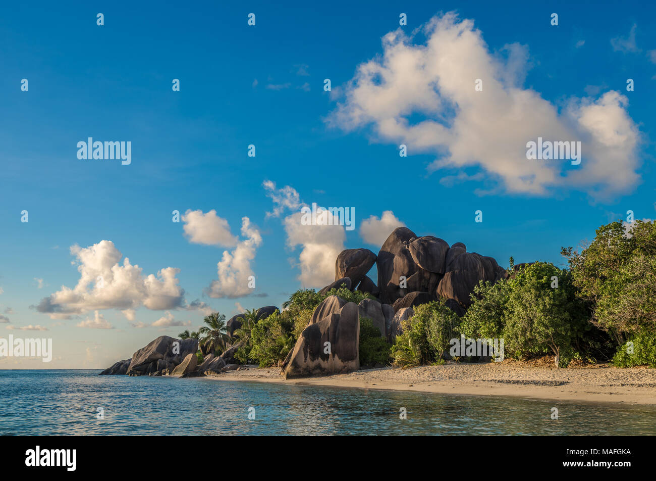 Tropical Island Beach, Source d'Argent, La Digue, Seychellen Stockfoto Tropical Island Beach, Source d'Argent, La Digue, Seychellen Stockfoto