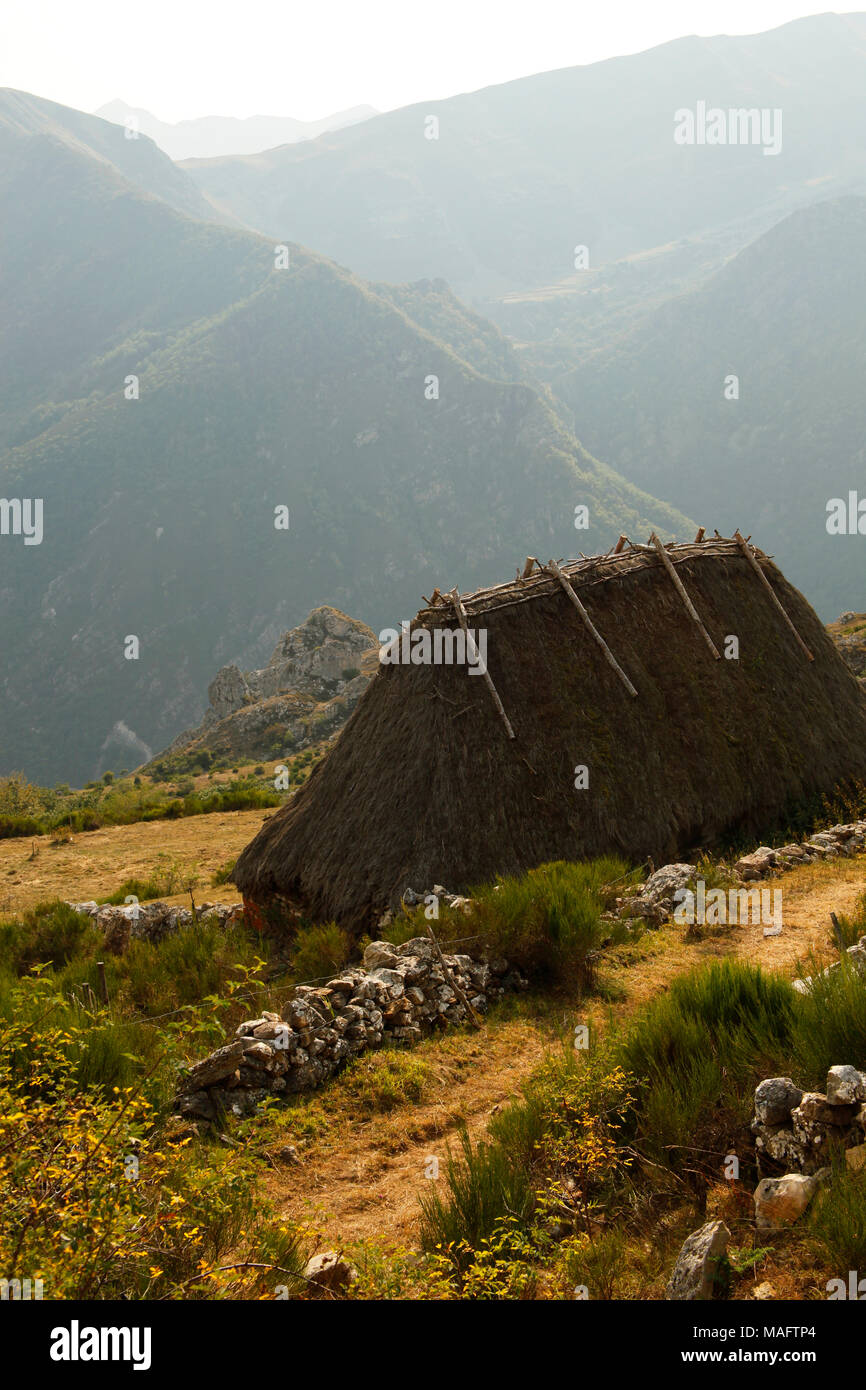 OKD HÄUSER IN ASTURIEN SPANIEN Stockfoto
