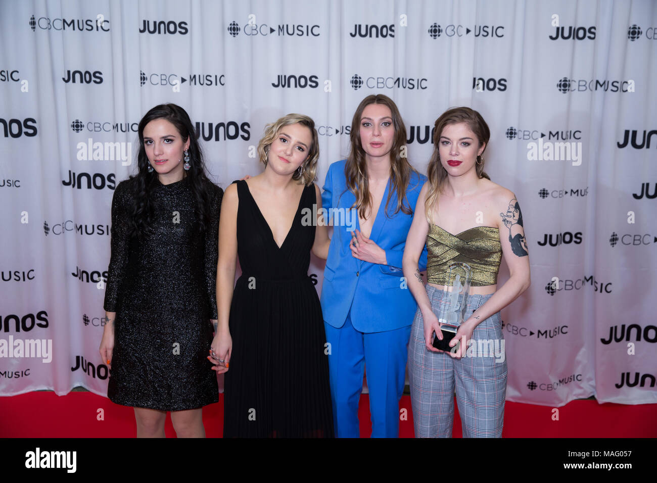 Die Strände posieren mit ihren Preis an den 2018 Juno Awards Gala. Bobby Singh/@fohphoto Stockfoto