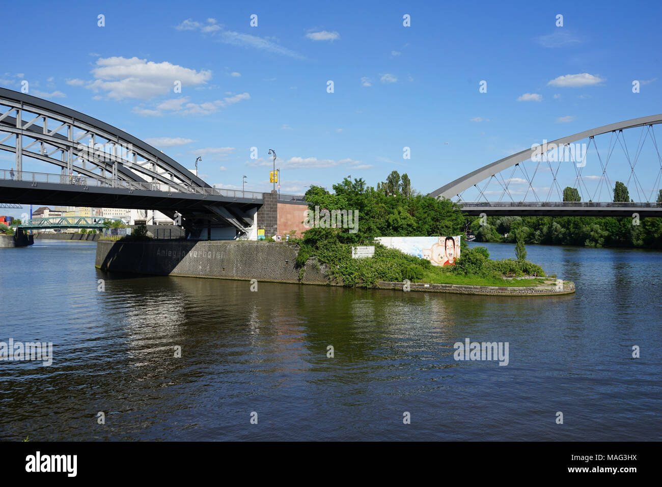 Und Osthafenbrücke Honsellbrücke, Osthafen, Frankfurt, Deutschland, Stockfoto