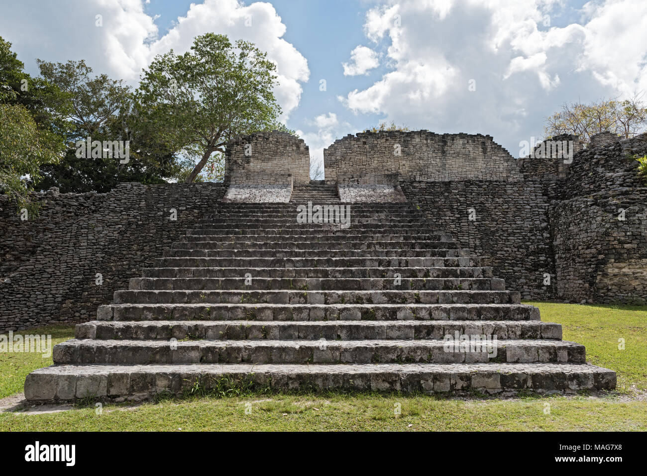 Die Ruinen der antiken Stadt von Kohunlich, Quintana Roo, Mexiko Stockfoto