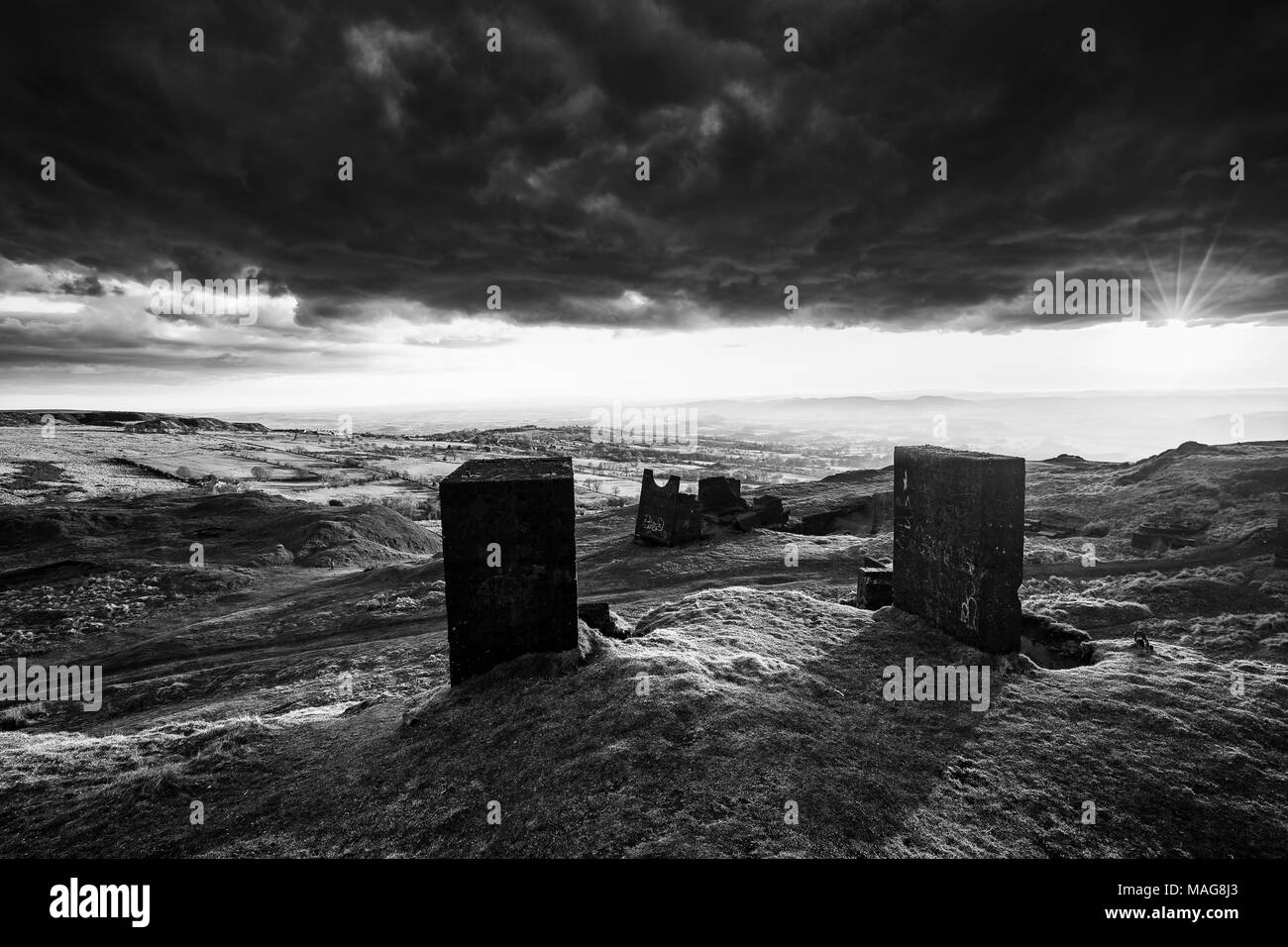 Ruinen von verlassenen Steinbruch an der Spitze der Titterston Clee in Shropshire, Großbritannien Stockfoto