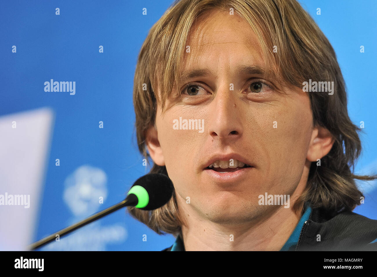 Turin, Italien, 2. April 2018. Luka Modric (Real Madrid CF) während der Pressekonferenz vor dem UEFA Champions League zwischen Juventus Turin und Real Madrid CF bei der Allianz Stadion am 3. April 2018 in Turin, Italien. Quelle: FABIO UDINE/Alamy leben Nachrichten Stockfoto