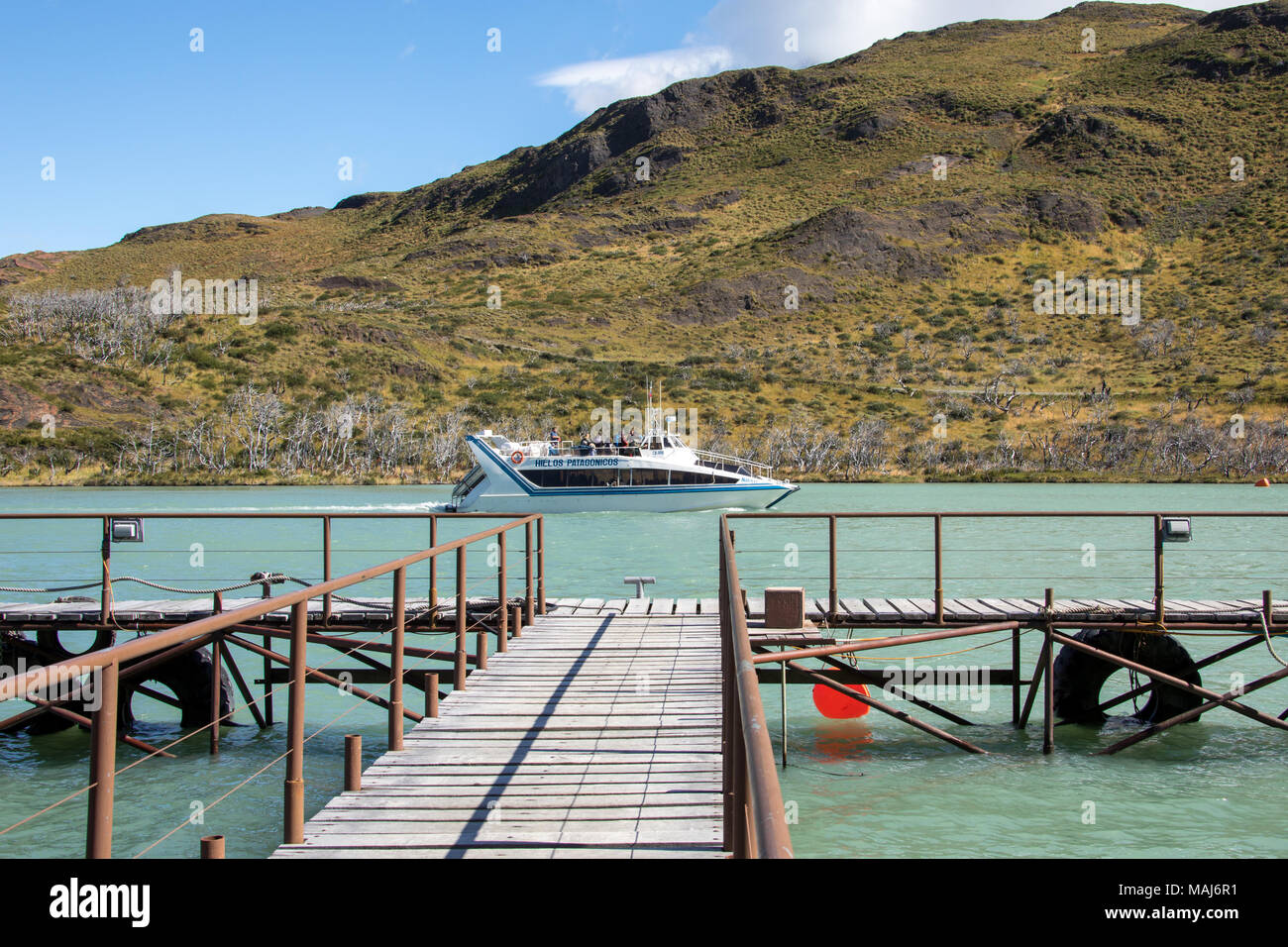 Hielos Patagonicos, Sightseeing Boot am Lago Pehoe, Torres del Paine Nationalpark, Patagonien, Chile Stockfoto