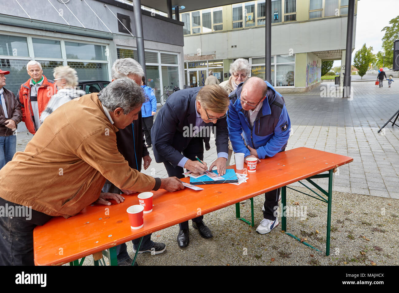 Dietmar Gerhard Bartsch ist ein deutscher Politiker, ehemaliger Bundes Peitsche der Partei des Demokratischen Sozialismus und die Linke und Mitglied des Bundestags sterben. Er Stockfoto