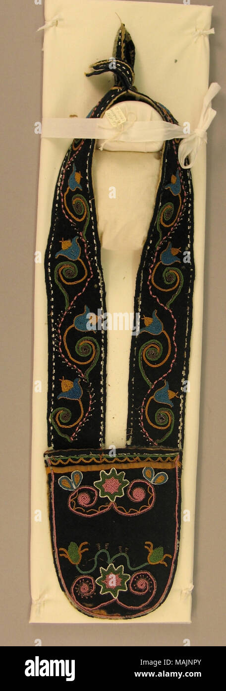 Wulstige bandolier Tasche traditionell verbunden werden kann, von dem Künstler Carl Wimar gesammelt worden. Titel: Plains Cree wulstige Bandolier Tasche. zwischen 1830 und 1845. Stockfoto