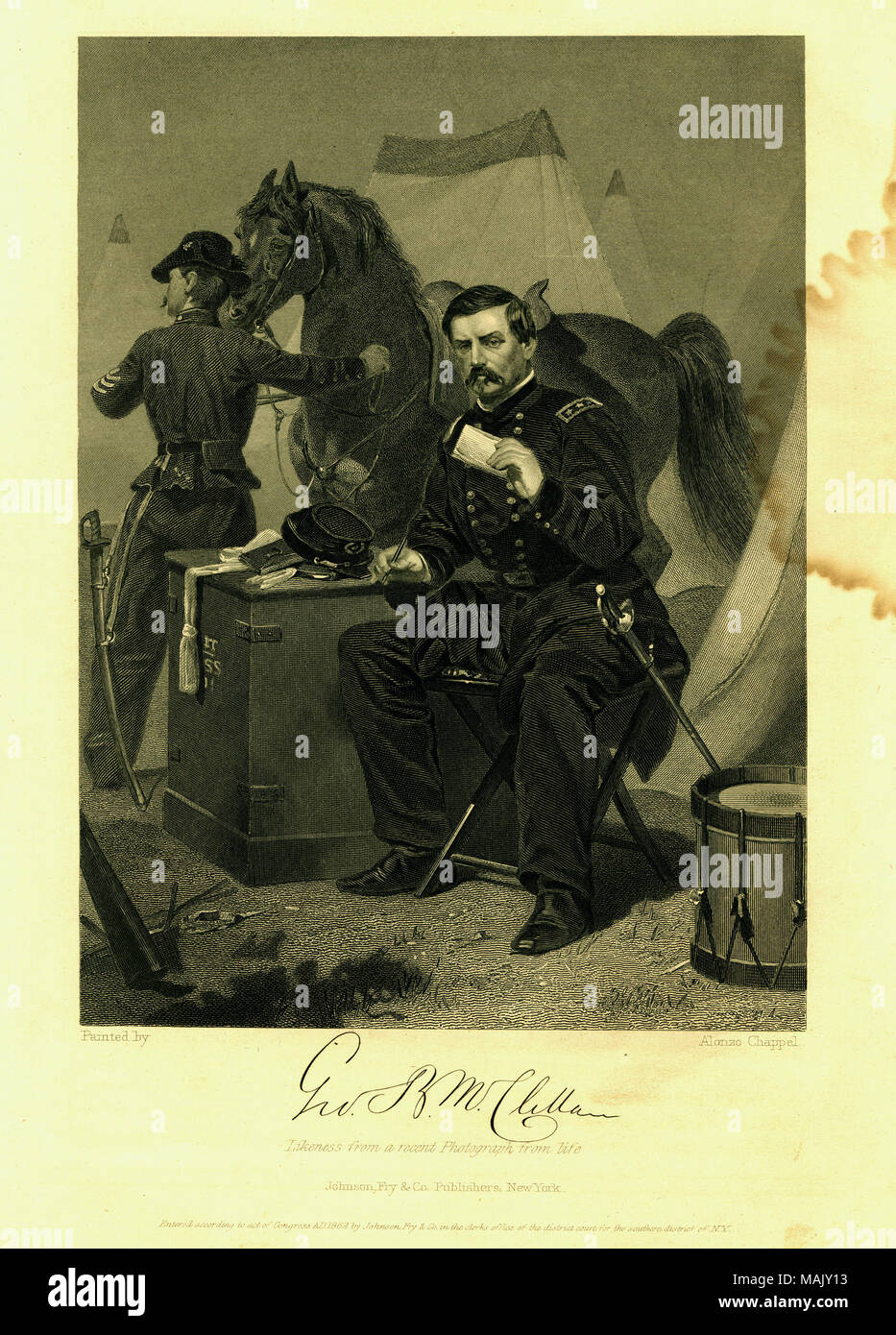 Drucken von General McClellan in Uniform mit einem Schwert, neben einem Lager Box sitzt und Trommel. Soldat, Pferd, und Zelte im Hintergrund. 'Geo. B.M. Clellan' (Unterschrift unten Bild gedruckt). Drucken Sie aus einem Buch von Johnson, Braten und Co., New York, veröffentlicht wurden. Original Gemälde von Alonzo Chappel. Titel: "Gen. George B. McClellan" (Union). . 1862. Alonzo Chappel - Stockfoto