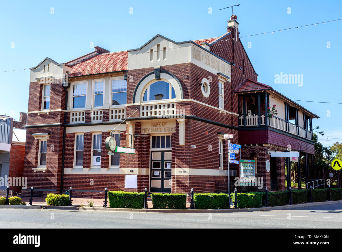 Ehemalige Bank von NSW ist ein 2-stöckiges gerendert Backsteingebäude in der Föderation sich im klassischen Stil im frühen zwanzigsten Jahrhundert in West Wyalong, Ne gebaut Stockfoto