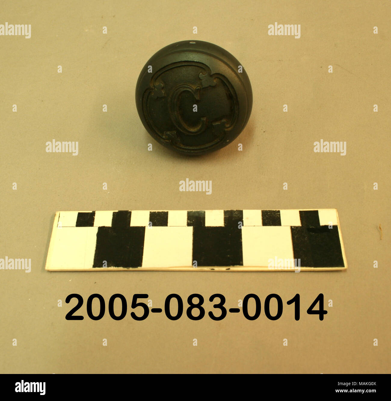 Metall Knopf von Louis Sullivan Gebäude Titel: Louis Sullivan Türknopf. ca. 1890. Stockfoto