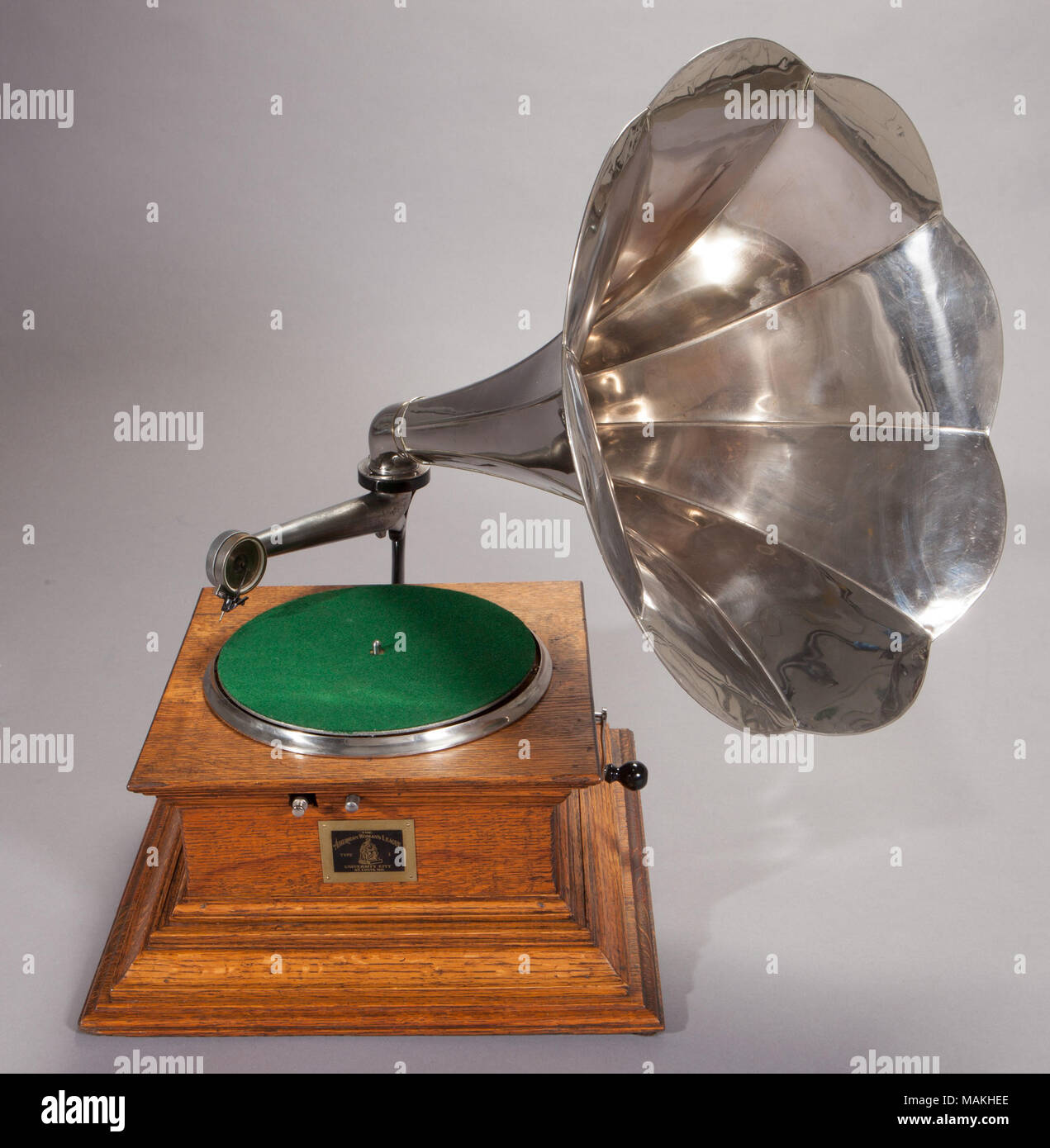 Columbia Gramophone Company American's Frau Liga B-Serie Graphophone Spieler mit Horn. Titel: Columbia amerikanische Frau Liga Graphophone. ca. 1909. Columbia Phonograph Company, Inc. Stockfoto