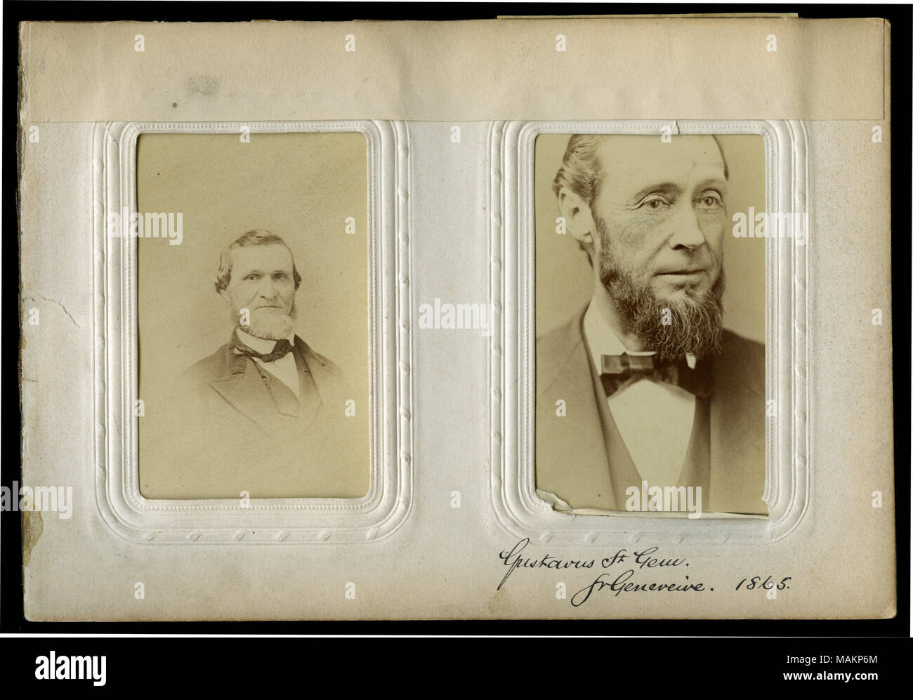 Seite 13 der Album mit Büsten von Archibald Gilbert (links) und Gustavus St. Gemme (rechts). "Gustavus St. Juwel [sic] fr Genevieve. 1865.' (auf dem Album Seite geschrieben). Gilbert war ein Delegierter aus [?] County (18 senatorial Bezirk) an der Missouri State Convention statt an der Kaufmännischen Bibliothek in St. Louis vom 6. Januar bis zum 11., 1865. Gemme war ein Delegierter aus St. Genevieve County (23 senatorial Bezirk) an der Missouri State Convention statt an der Kaufmännischen Bibliothek in St. Louis vom 6. Januar bis zum 11., 1865. Titel: Missouri Verfassungskonvent von 1865 Album Seite mit Archibald Gilber Stockfoto