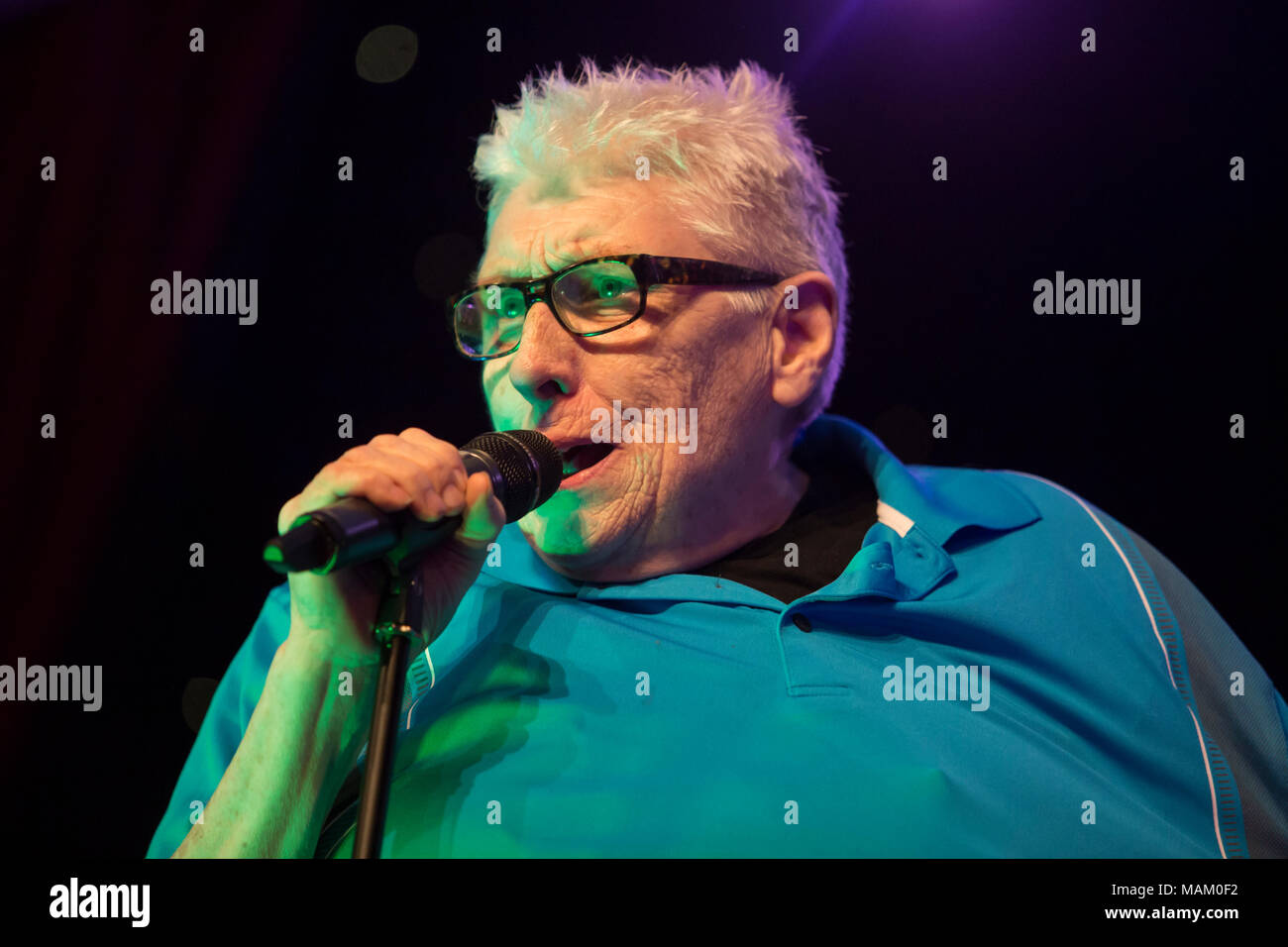 Crewe Cheshire Uk 2 April 18 Chris Farlowe Fuhrt Live Auf Der Nantwich Civic Hall Als Teil Der Oh Mann Es Ist Die Non Stop 60er Jahre Zeigen In Der 22 Nantwich Jazz
