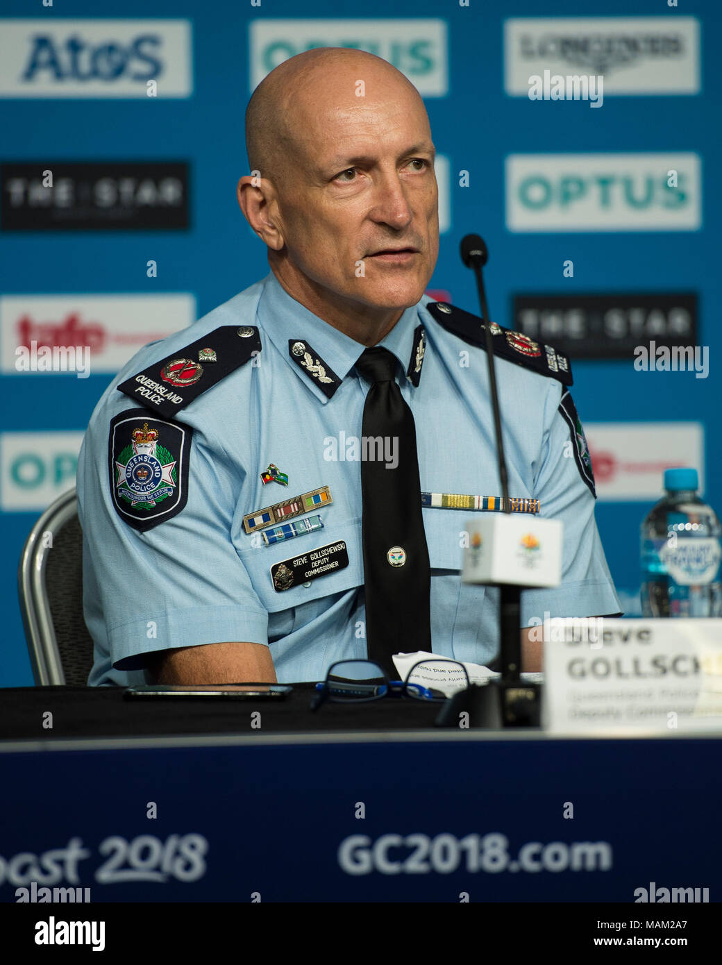 BROADBEACH - AUSTRALIEN 3. APRIL 18: Steve Gollschewski Stellvertretender Kommissar, QLD Polizei Dept, nimmt an der täglichen Pressekonferenz im Pressezentrum für die 2018 Commonwealth Games, Broadbeach, Gold Coast, Australien auf den 3. April 2018 Credit: Gary Mitchell, GMP-Media/Alamy leben Nachrichten Stockfoto
