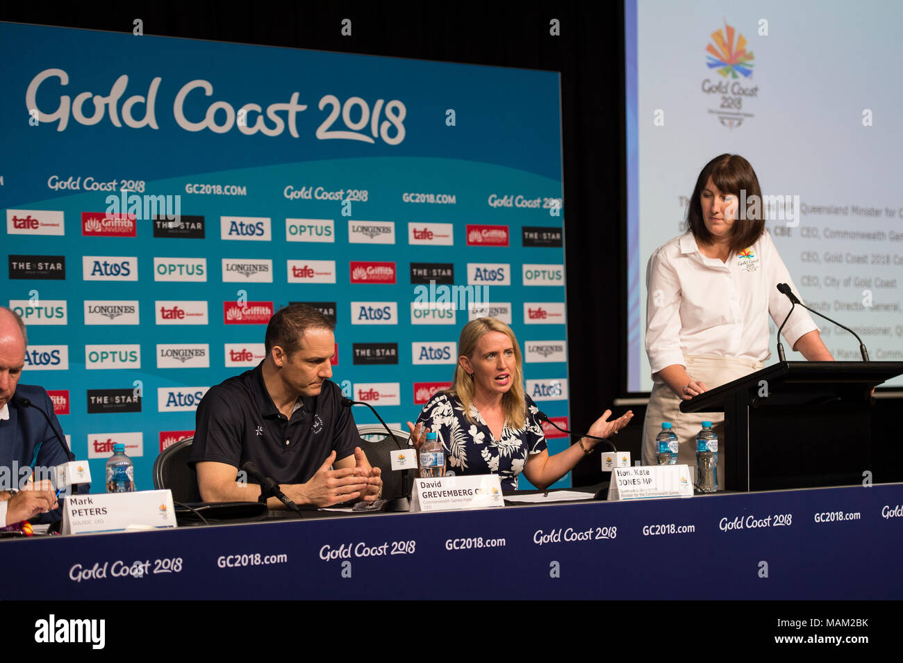 BROADBEACH - AUSTRALIEN 3. APRIL 18: Die Hon Kate Jones MP 016 Minister für die Commonwealth Games nimmt an der täglichen Pressekonferenz im Pressezentrum für die 2018 Commonwealth Games, Broadbeach, Gold Coast, Australien auf den 3. April 2018 Credit: Gary Mitchell, GMP-Media/Alamy leben Nachrichten Stockfoto