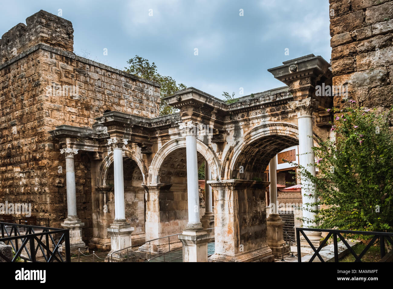 Hadrian Tor in der Altstadt von Antalya Stockfoto