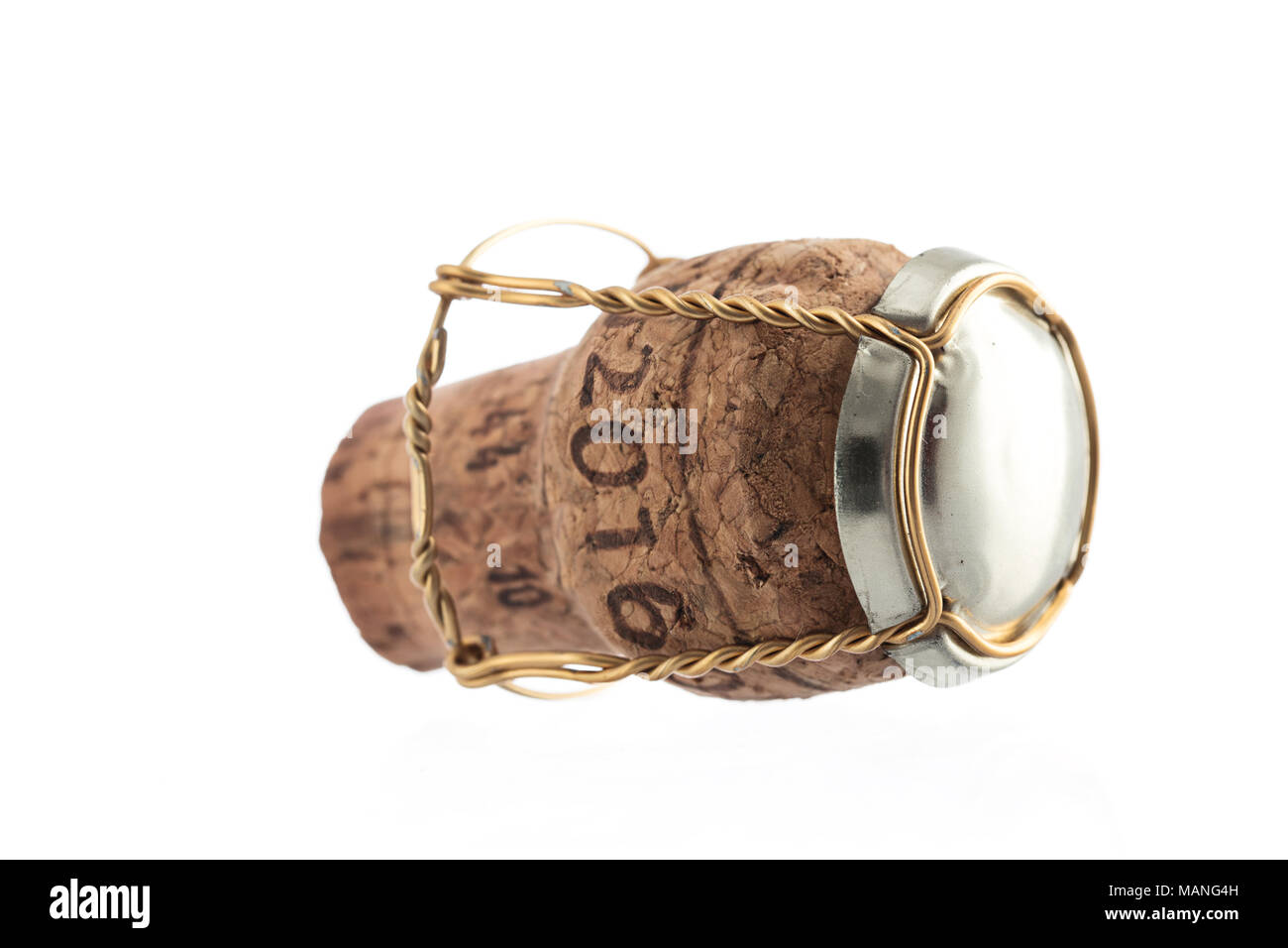 Korken aus der Flasche Champagner, auf weißem Hintergrund. Konzept für eine Feier, Veranstaltung oder Silvester 2016. Stockfoto