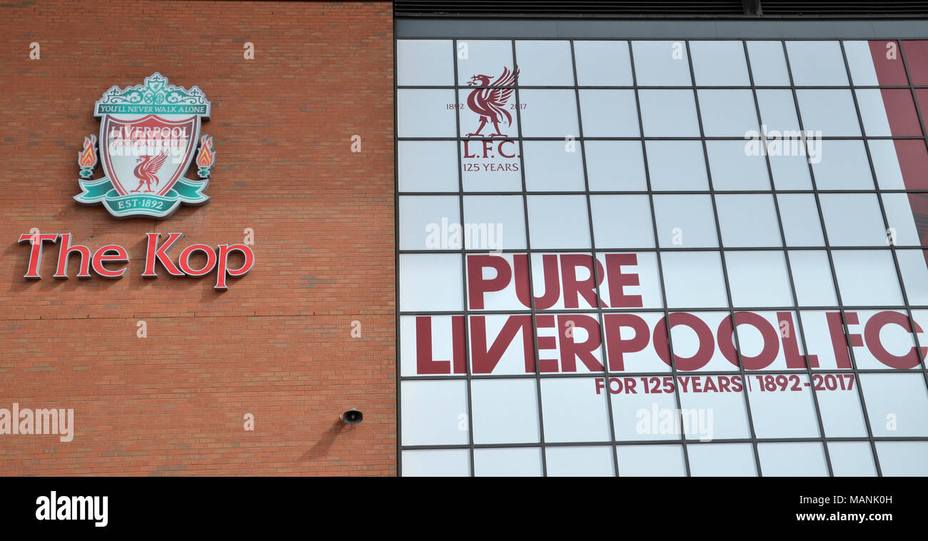 Den Kop Ende des FC Liverpool Anfield Stadion Stockfoto