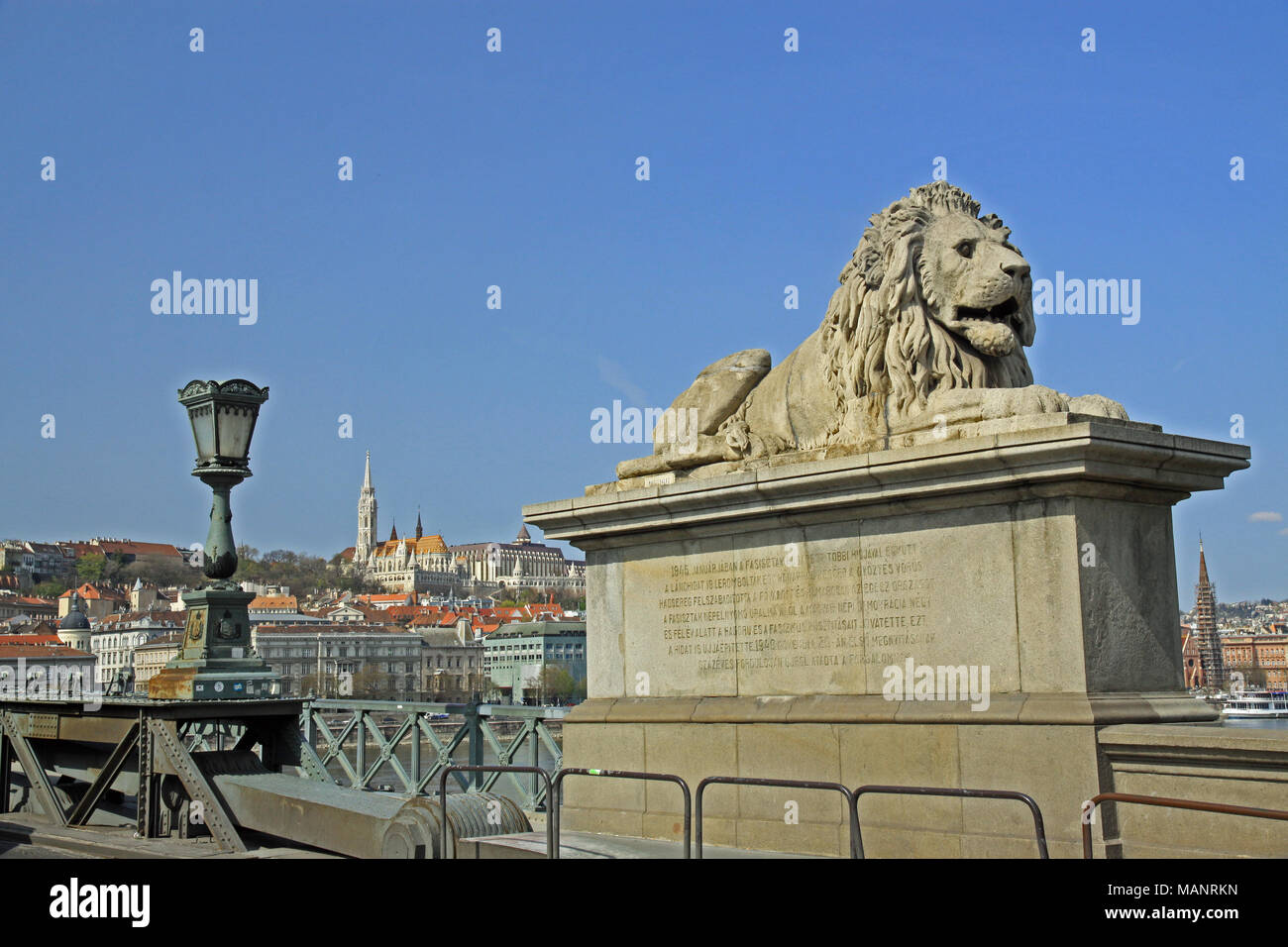 Blick auf den königlichen Palast von der Elisabeth Brücke über die Donau in die ungarische Hauptstadt Budapest Ungarn Stockfoto