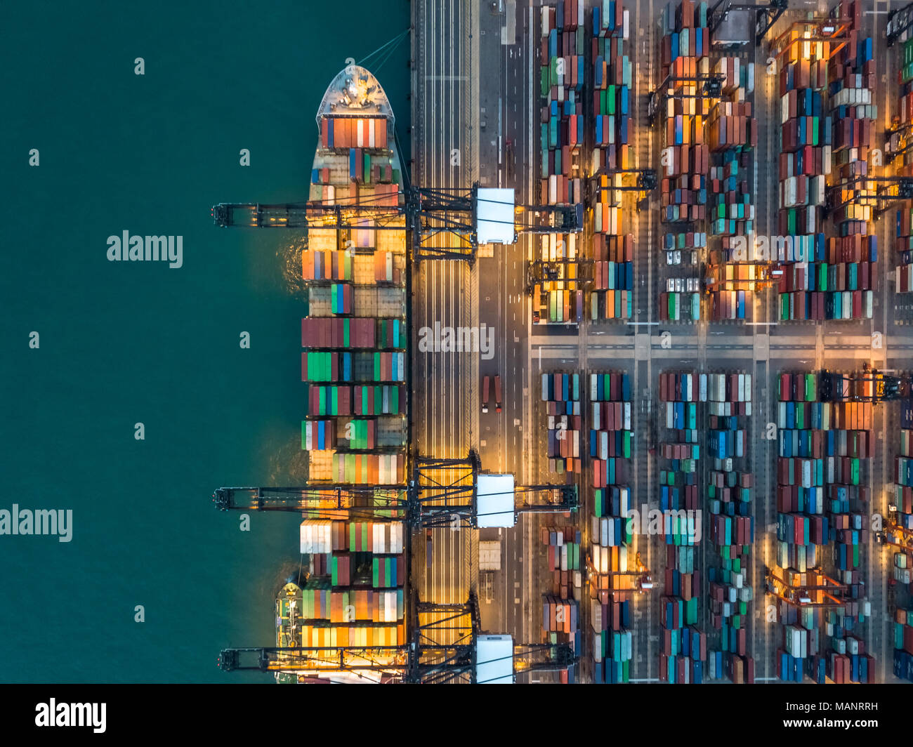 Kwai Tsing Container Terminals von drone Ansicht Stockfoto