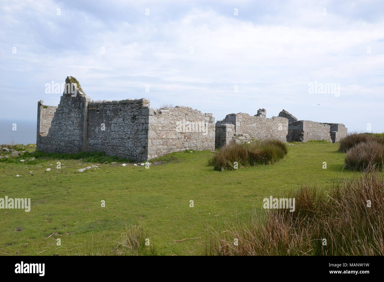 Ruiniert bleibt der Steinbruch Krankenhaus, Lundy Island, Devon, Großbritannien Stockfoto