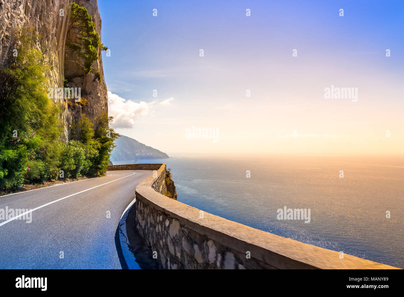 Küste von Amalfi, Mittelmeer, Italien. Stockfoto